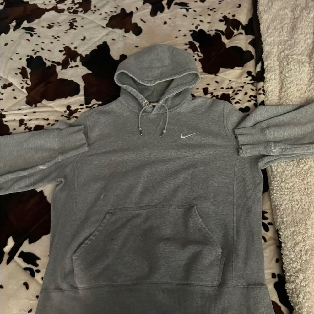 Grey detailed nike hoodie